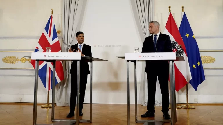Uk and Au